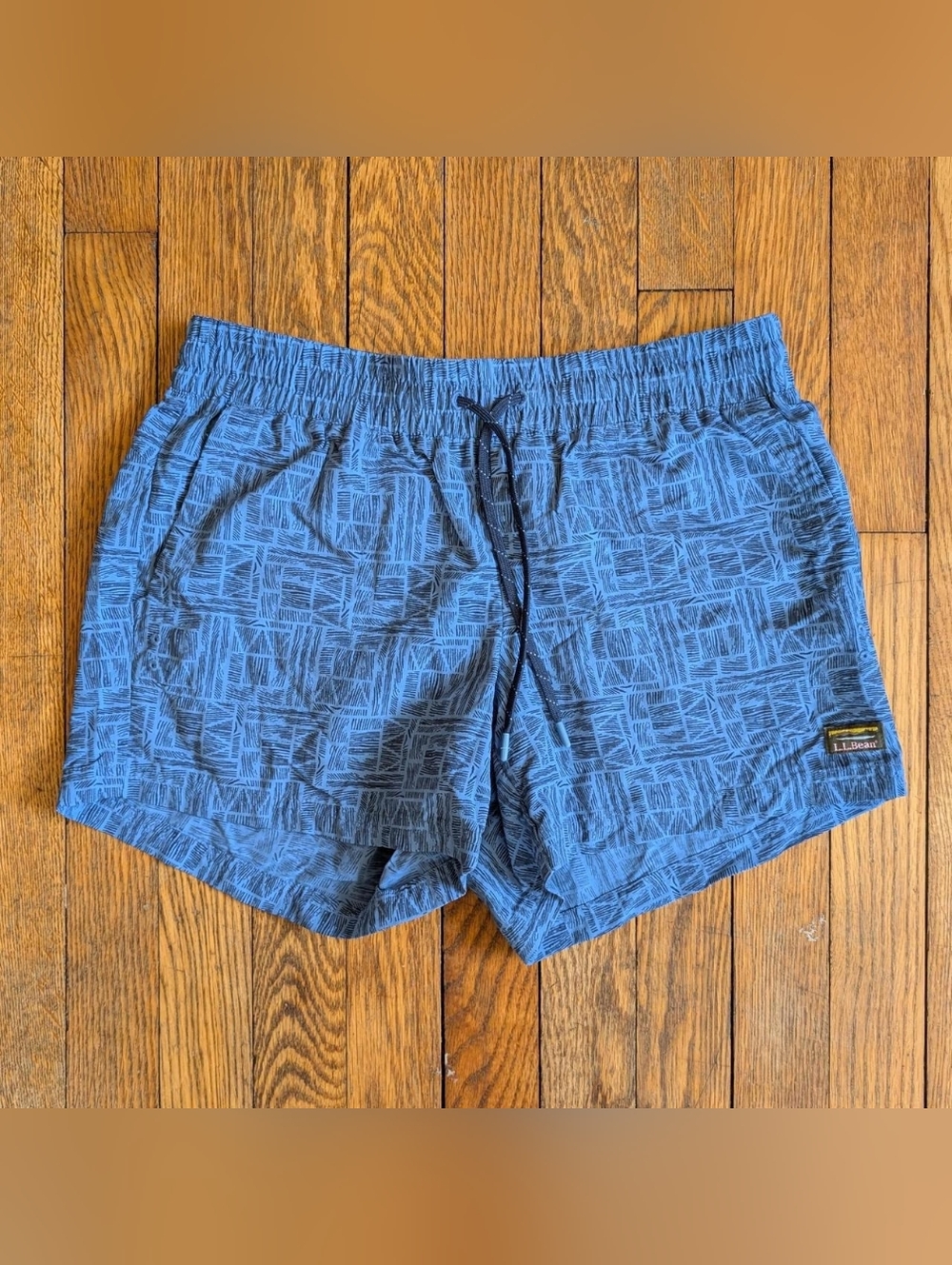 L.L.Bean Men's Blue Geometric Pattern Board Shorts Swim Trunks